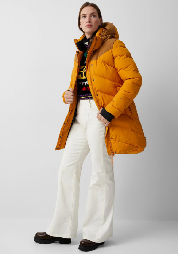 Jaket parka dengan motif herringbone